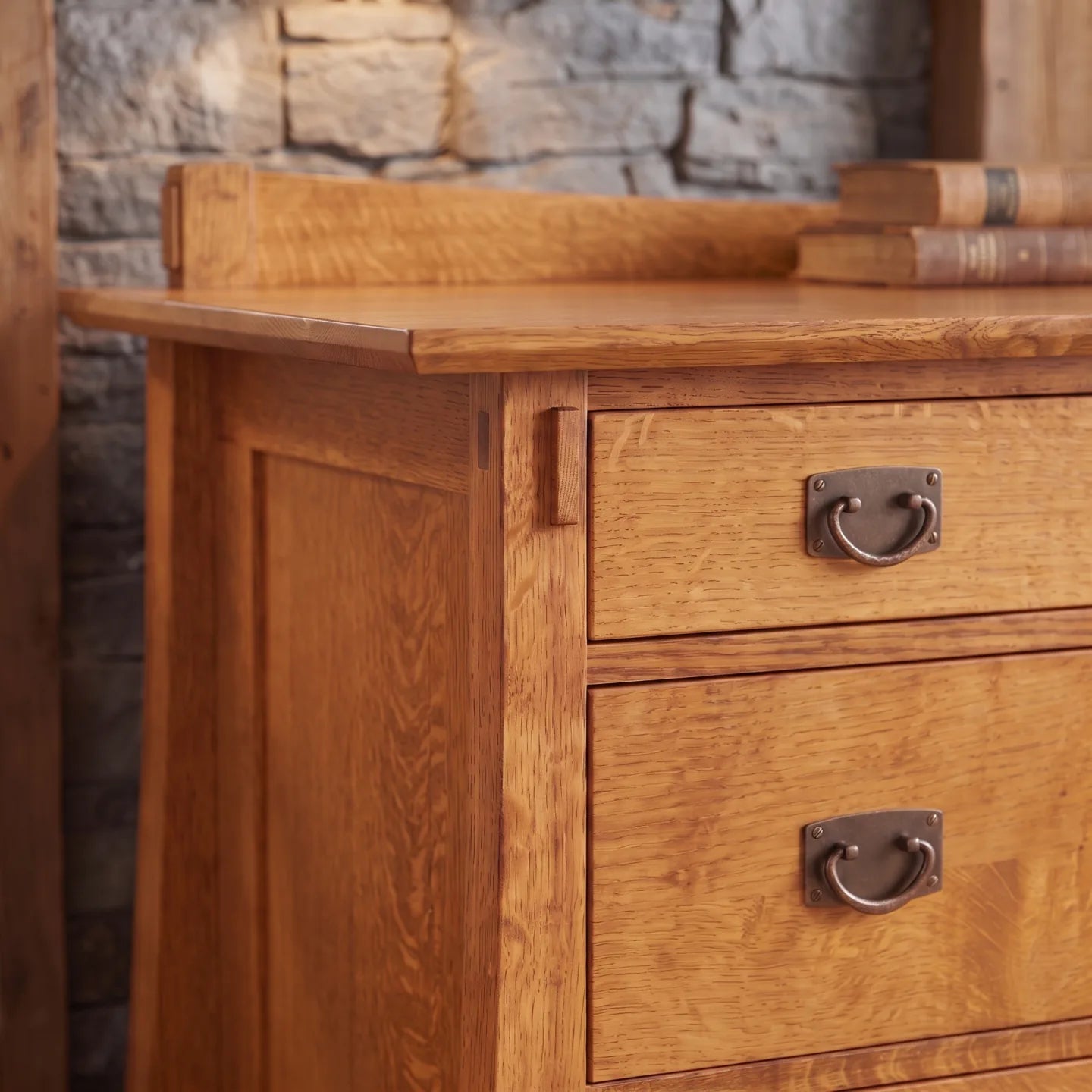 Bungalow 9-Drawer Dresser - Country