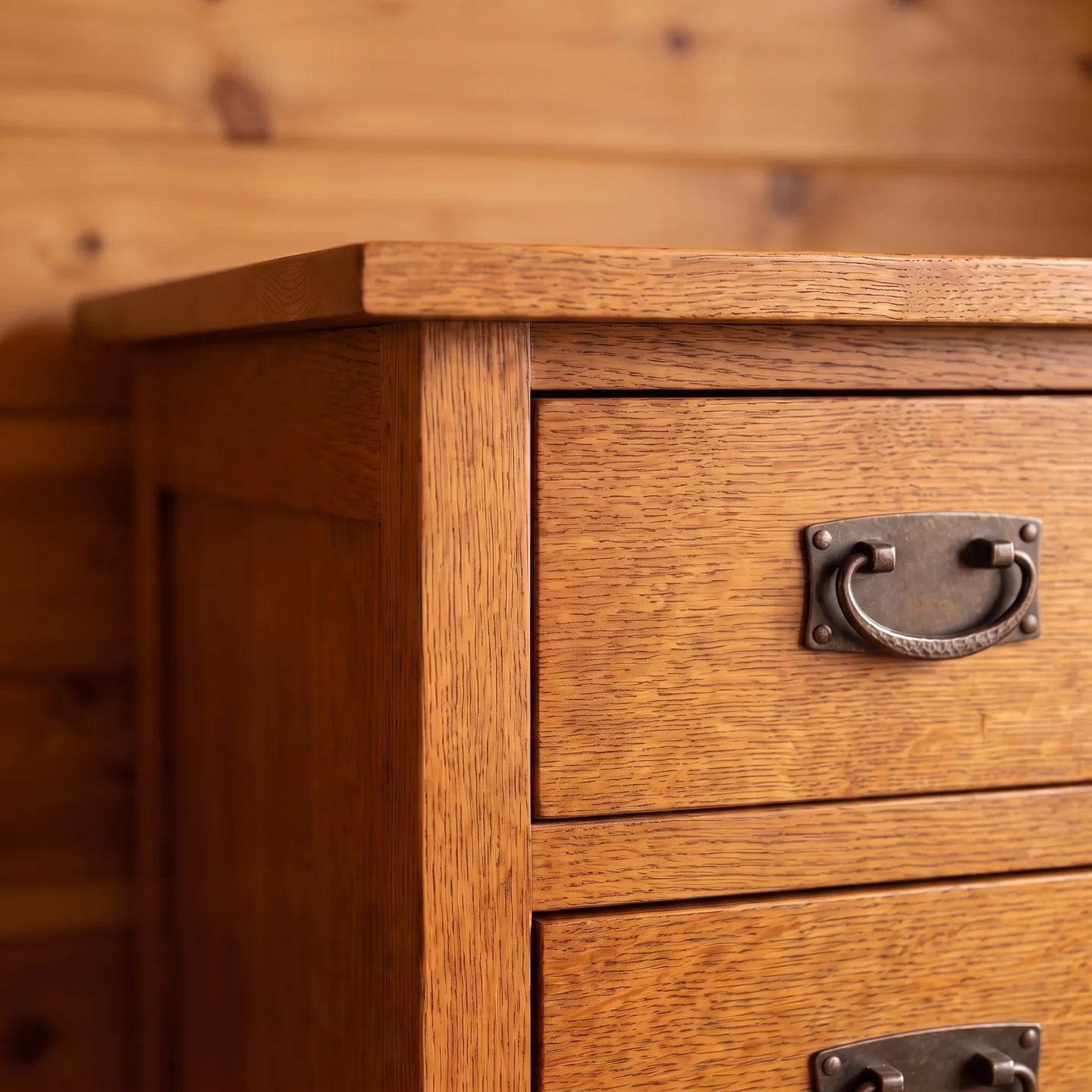 Bungalow 7-Drawer Bedroom Chest - Country