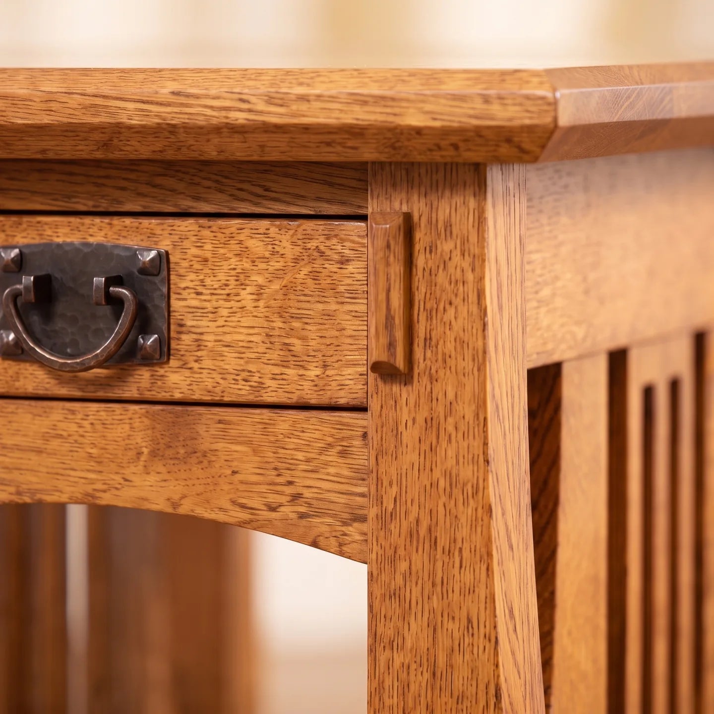 Bungalow End Table - Country