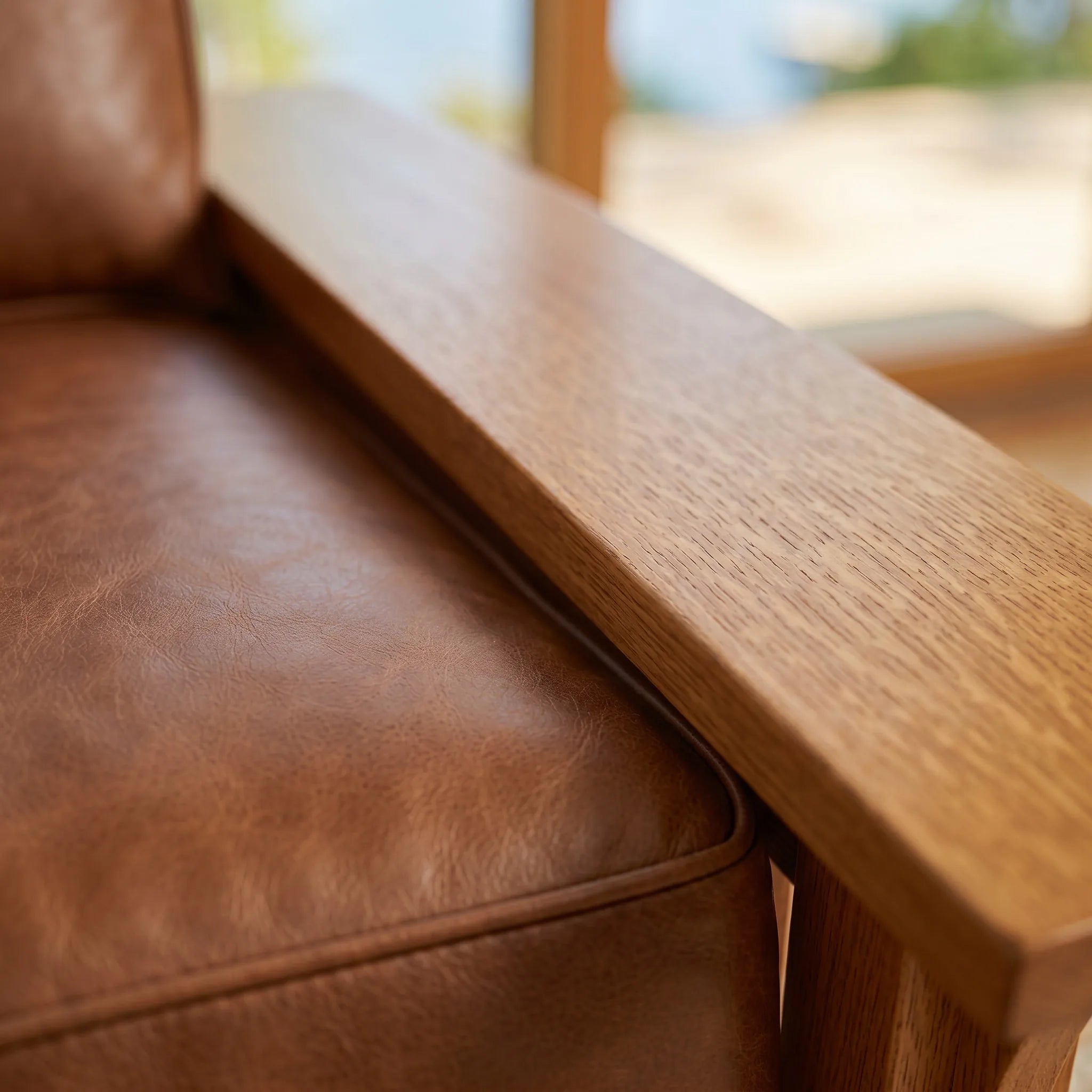Loveseat - Solid Oak — close-up detail