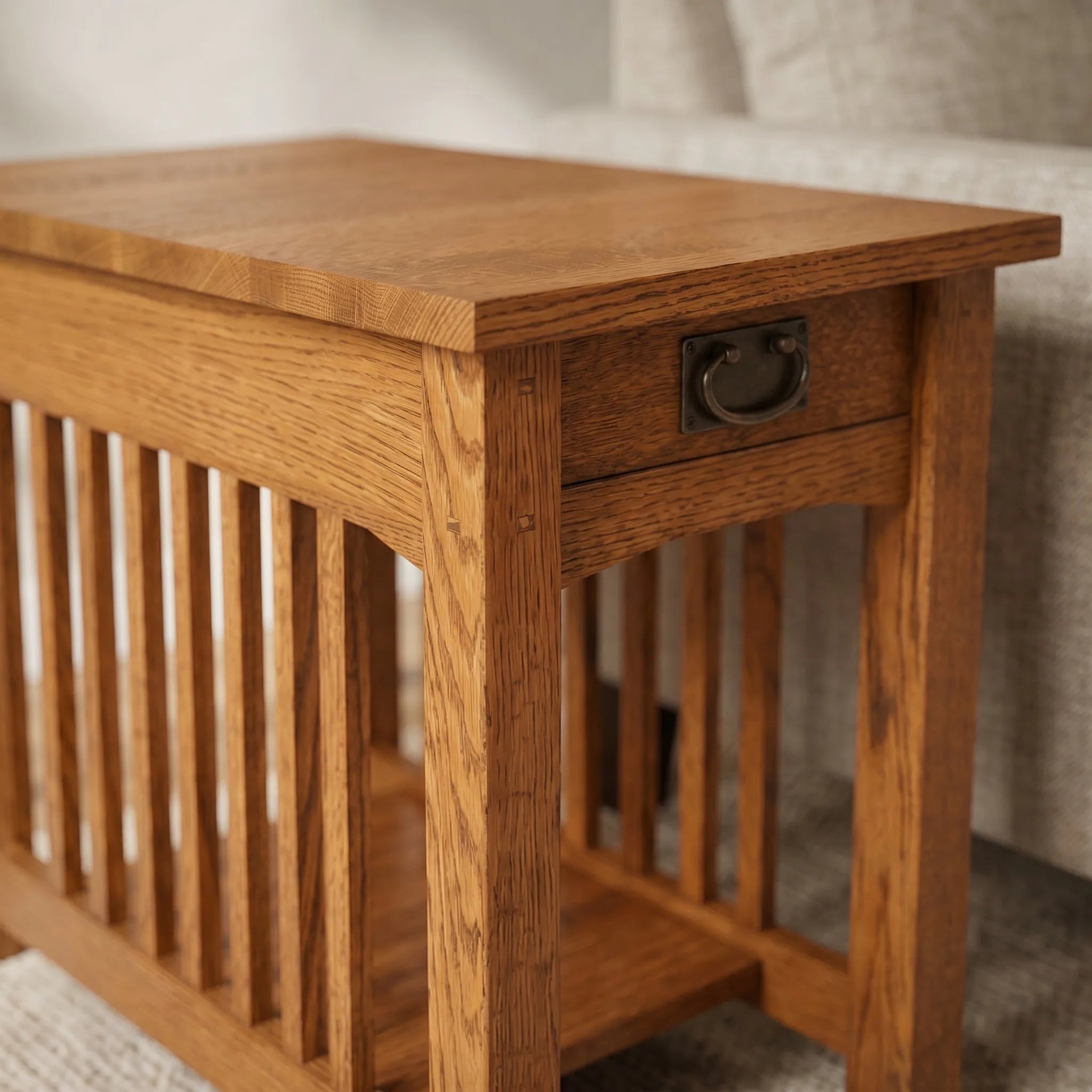 Mission Spacesaver End Table - Solid Oak — close-up detail