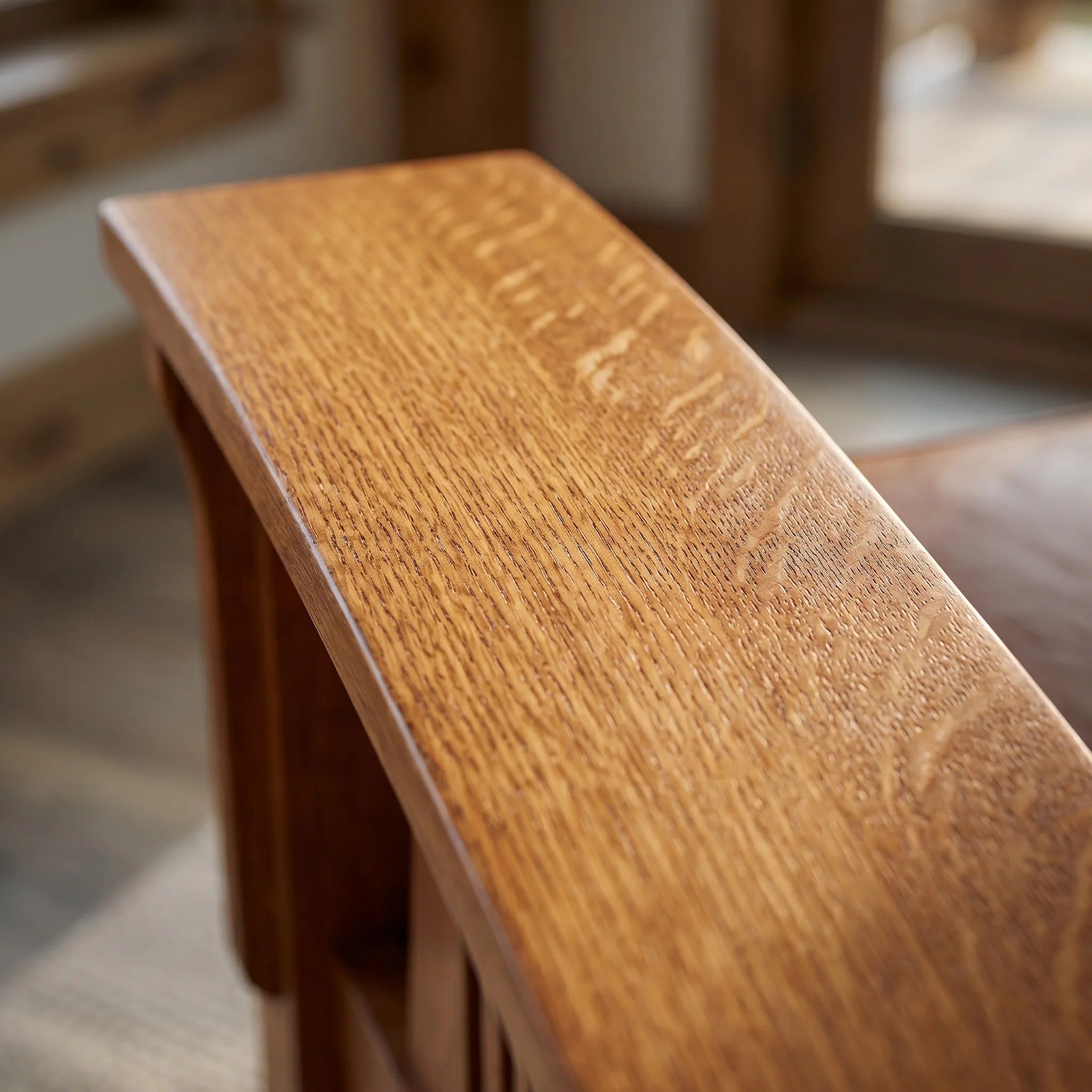 Medallion Farmhouse Recliner — quarter-sawn wood grain detail
